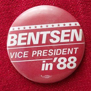 Bentsen Vice President in '88 campaign button